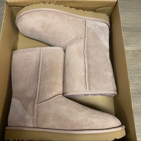 UGG | Classic Short II Boots In Dusk Size 9 NEW - Picture 8 of 10